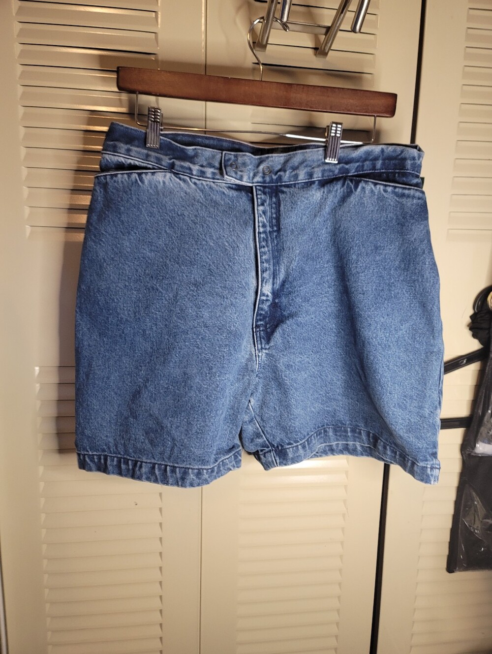 Vintage 1990s Cabela's Women's Jean Shorts Size 14
